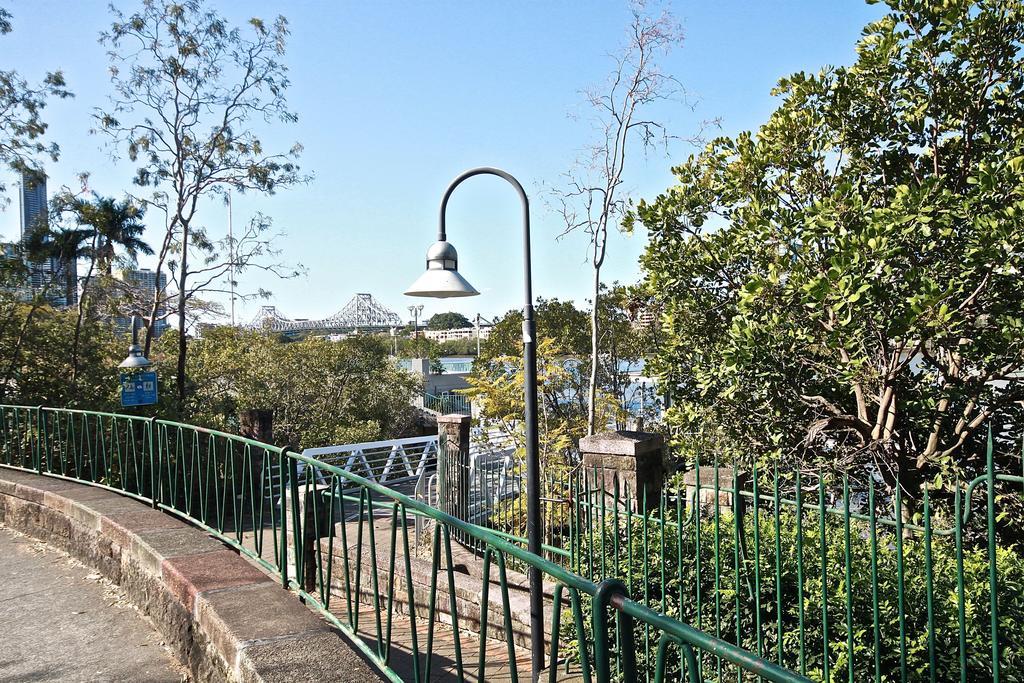 The Gardens Apartments Брисбен Экстерьер фото